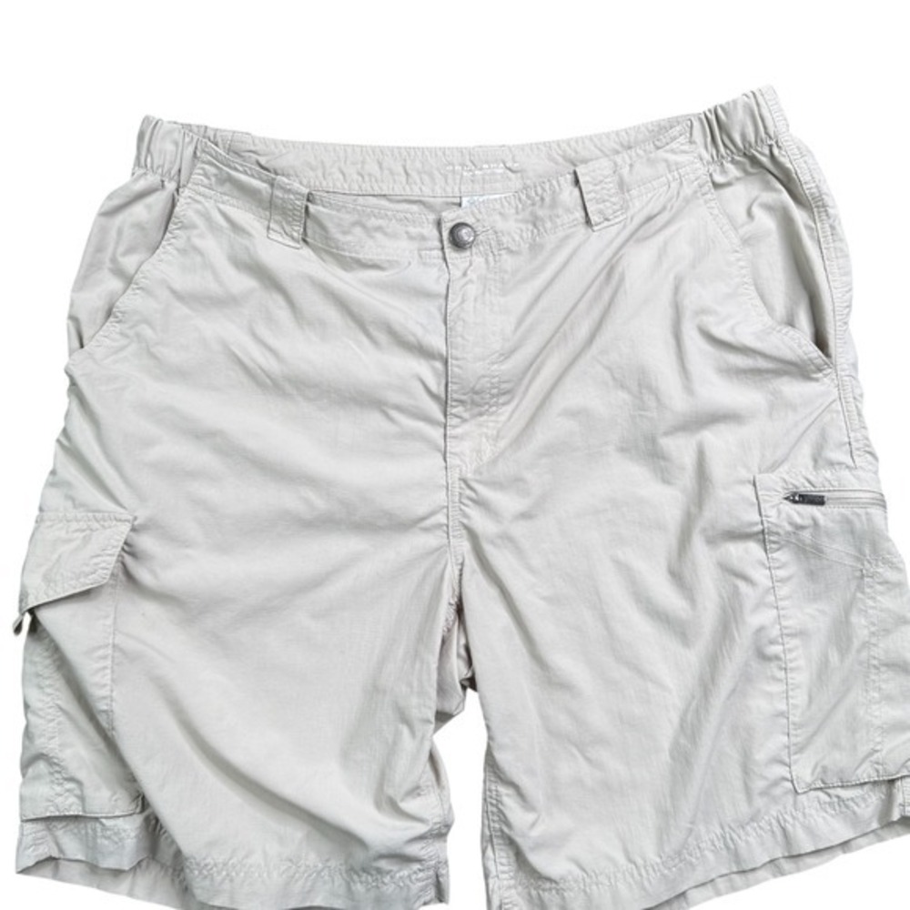 Columbia Mens Omni Shade‎ Sun Protection Cargo Shorts Size 40 Beige Outdoor
